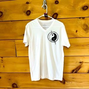 Calvin Klein tshirt medium